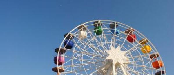 Colourful ferris wheel